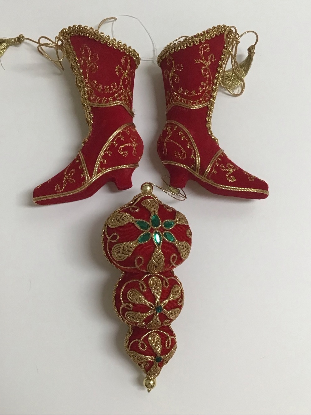 Victorian Look Christmas Tree Ornaments SET OF 3 Red Velvet Gold Trim Boots NEW - Picture 2 of 16